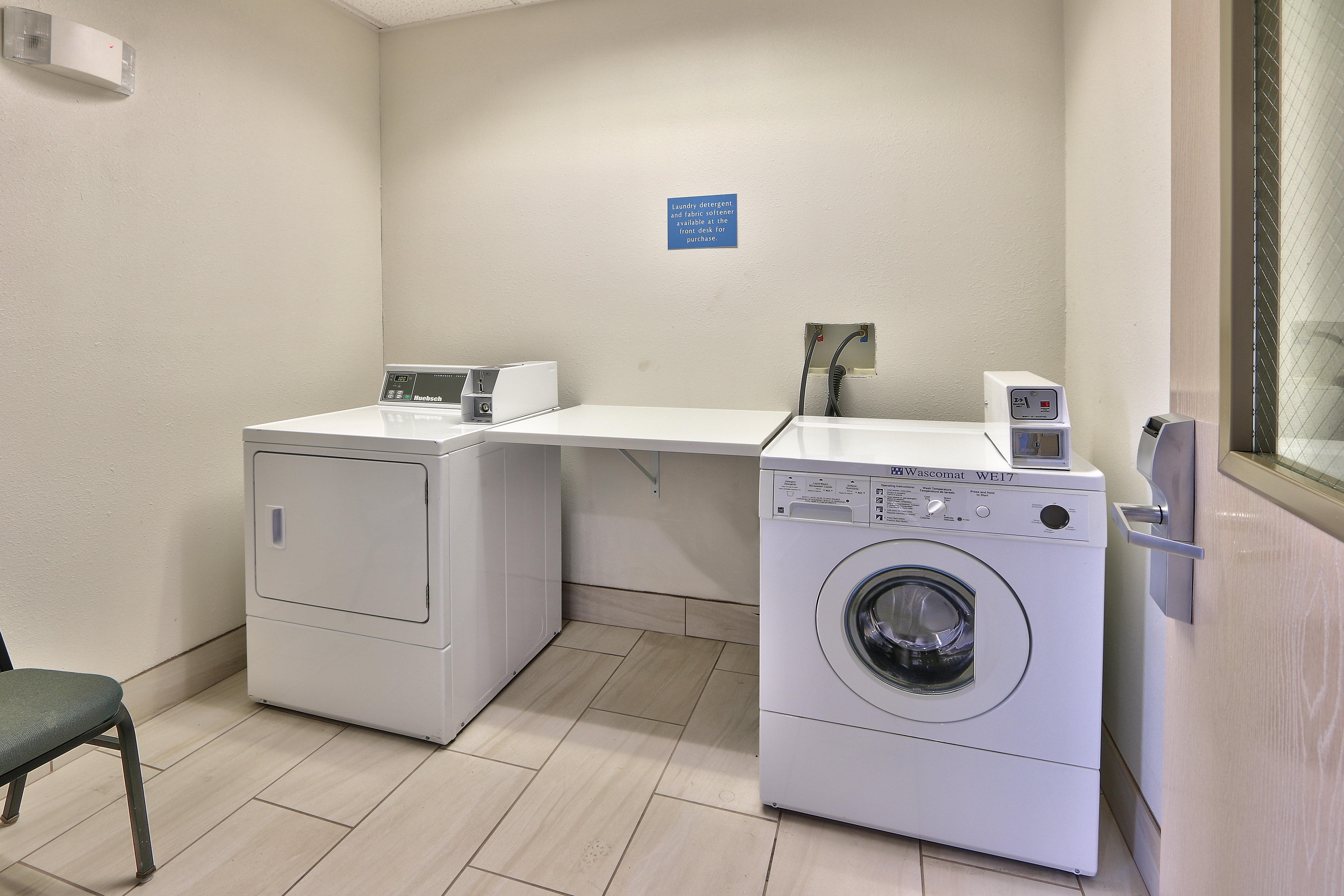 Holiday Inn Express & Suites Portales By Ihg Zewnętrze zdjęcie