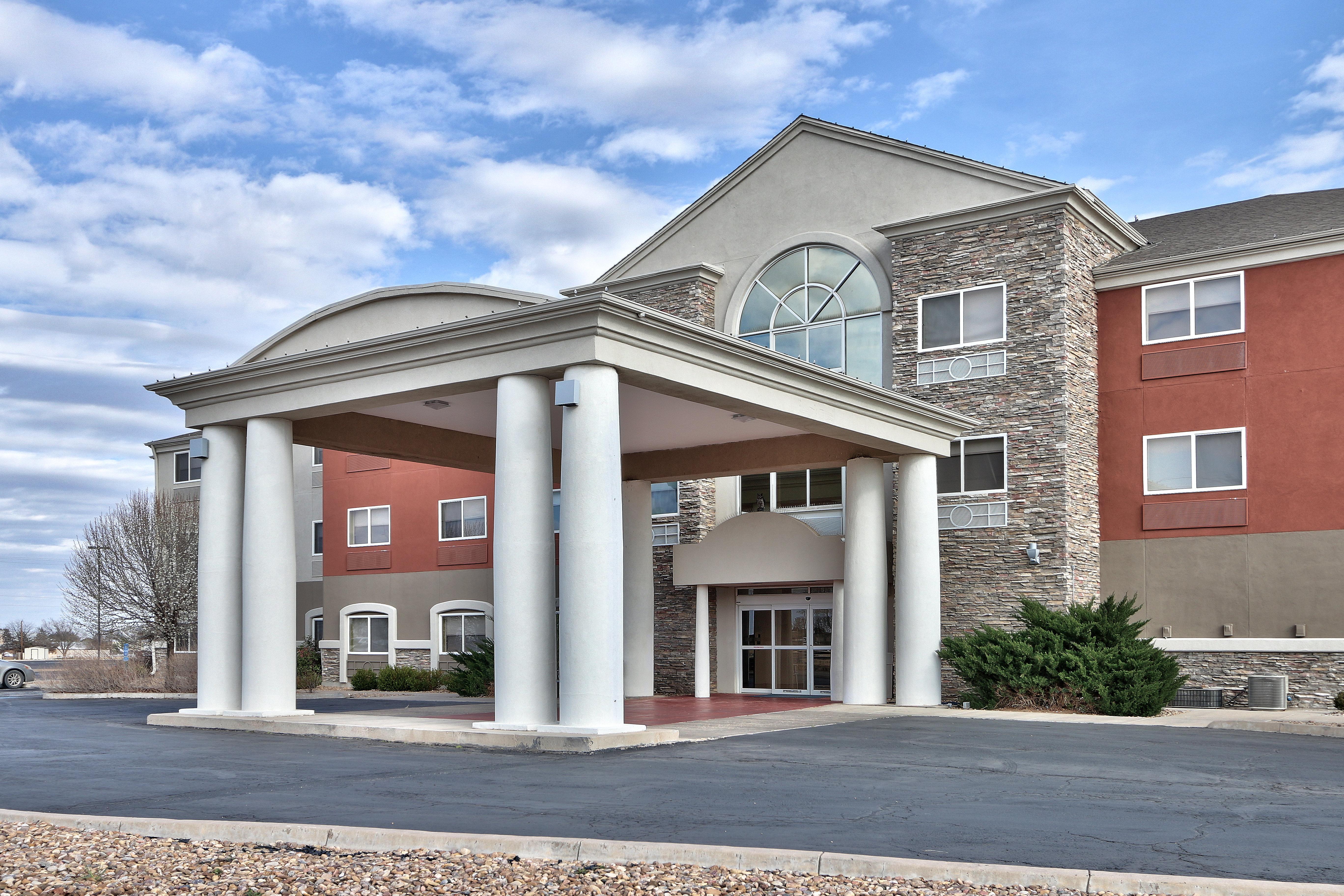 Holiday Inn Express & Suites Portales By Ihg Zewnętrze zdjęcie